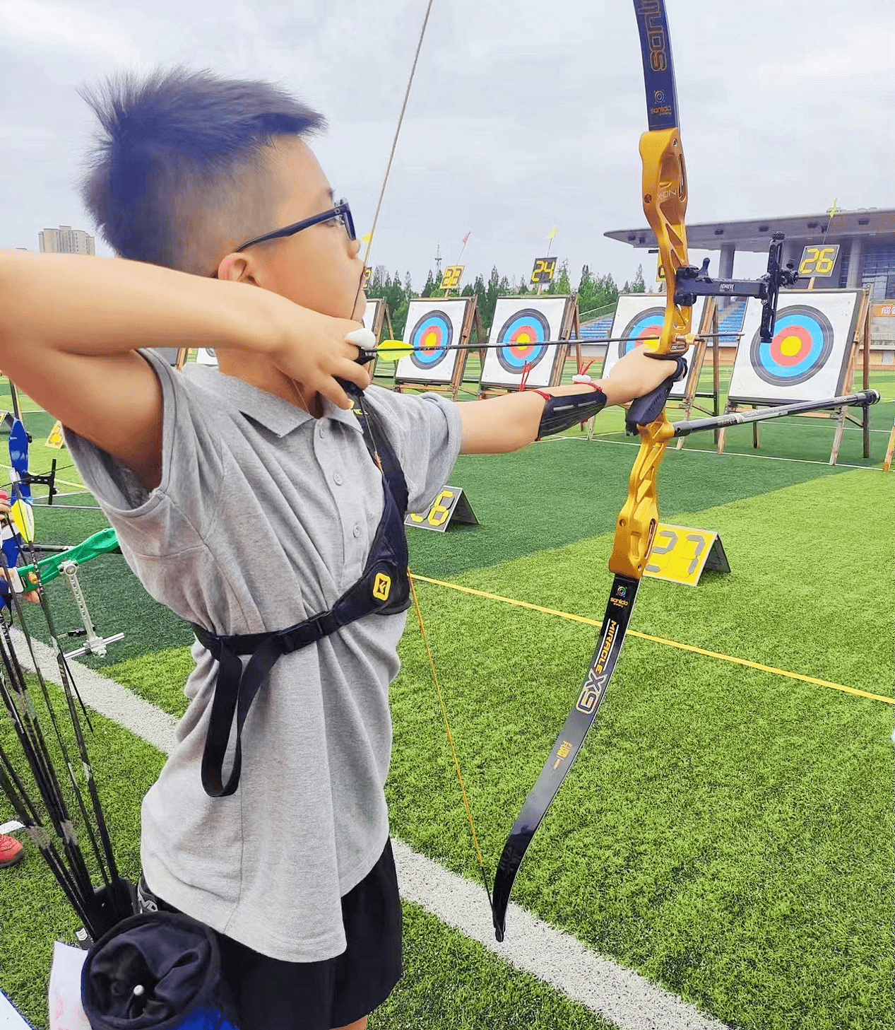 男子射箭比赛搏杀正酣，中国选手展翅高飞